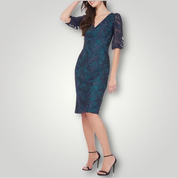 ☀️☀️☀️ JS Celestial Embroidered Cocktail Dress Size 4 - Picture 4 of 11